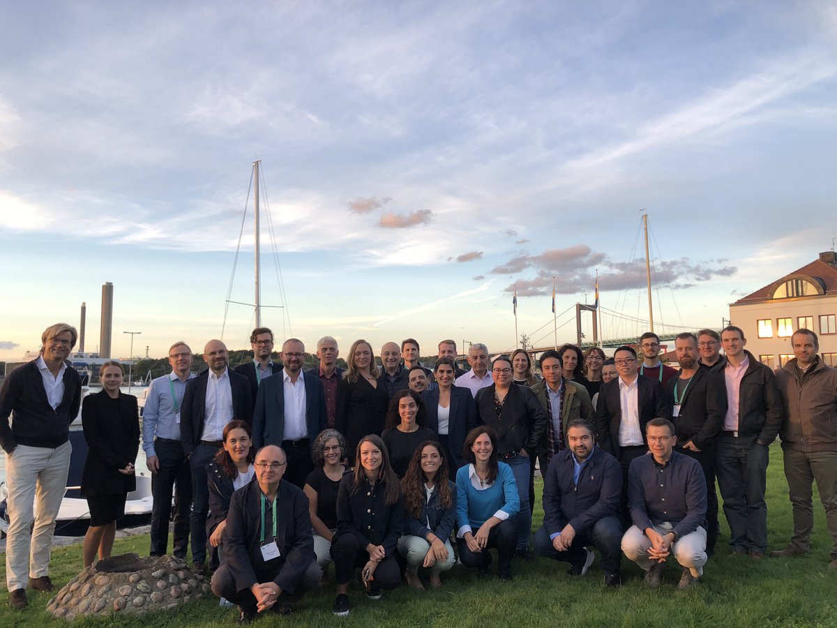 e_rangelova's tweet photo. @sahlgrenska and @SahlgrenskaAcad just hosted an overbooked @ESSOnews course on advanced pancreatic cancer surgery. So happy to have had the best faculty and incredible participants! Thanks for the support @OlofssonBagge @spartelli @smieog #ThiloHackert #SahlgrenskaPancreas https://t.co/ARiHpa8LVU