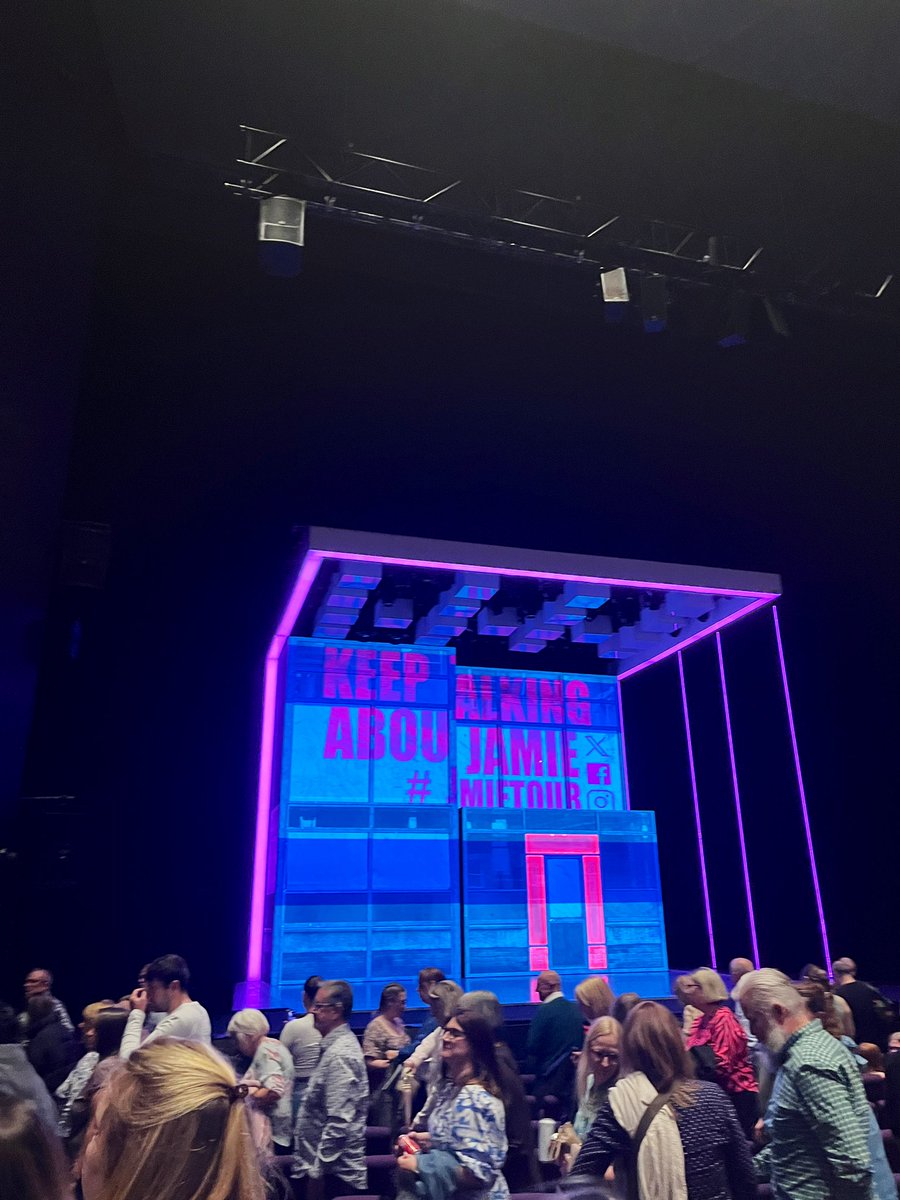 Just saw <a href="/JamieMusical/">Everybody’s Talking About Jamie - Musical</a> for the first time. WOW. Everyone was outstanding, what a gorgeous story. 

Fellow LGBTQ+ friends if you somehow haven’t seen this yet please do. So so proud 🌈