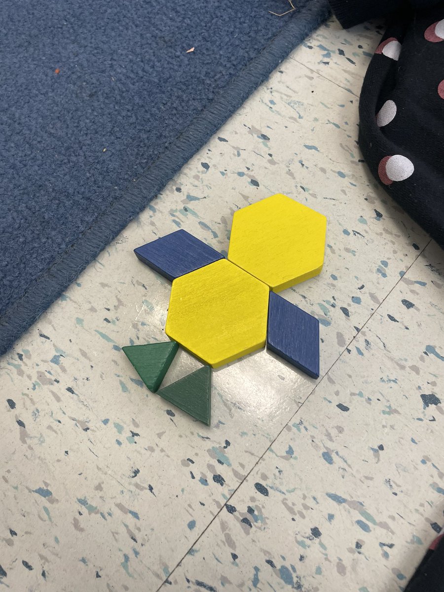 Our math talk in 2C today included using pattern blocks to create animal shapes! Loved how creative ss got and I especially loved how excited ss were to share their ideas! <a href="/OttCatholicSB/">Ottawa Catholic School Board</a> <a href="/ThomasMoreOCSB/">St. Thomas More School</a> 🐶🐥🦇🐍🐱🐮
