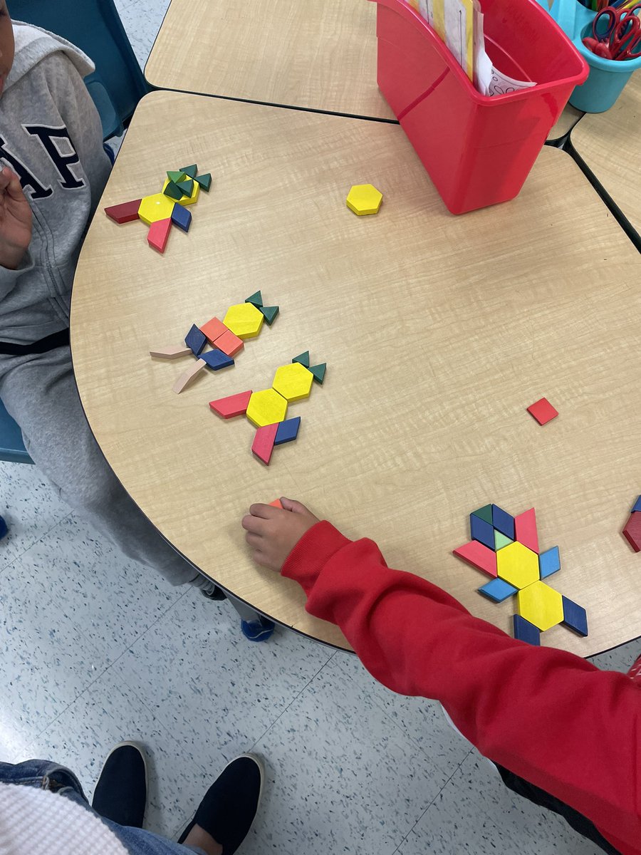 MsLeporeK's tweet photo. Our math talk in 2C today included using pattern blocks to create animal shapes! Loved how creative ss got and I especially loved how excited ss were to share their ideas! @OttCatholicSB @ThomasMoreOCSB 🐶🐥🦇🐍🐱🐮 https://t.co/IZZjZyN7dL