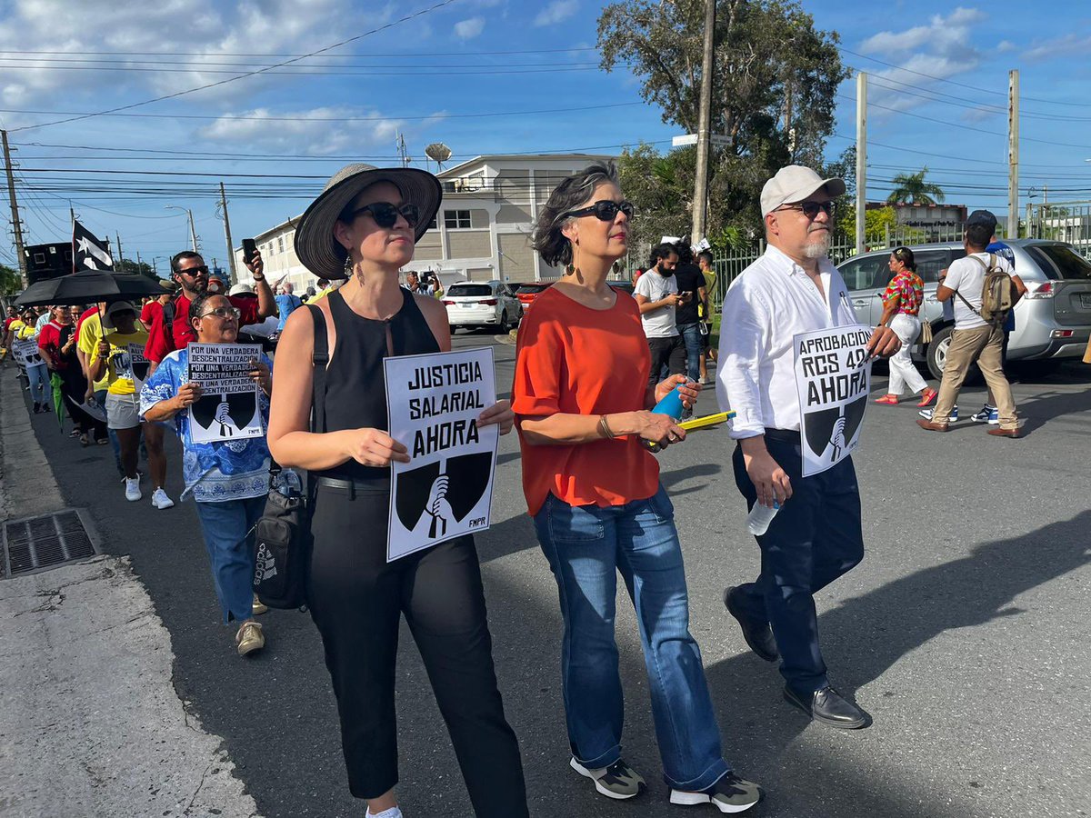 María de Lourdes Santiago tweet media