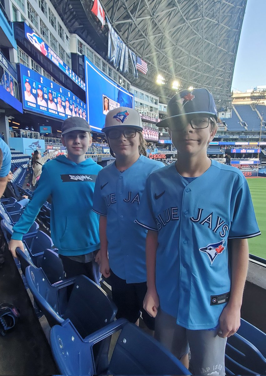 twintrospective's tweet photo. Let's go @BlueJays 
#NextLevel https://t.co/YapEbeK97X