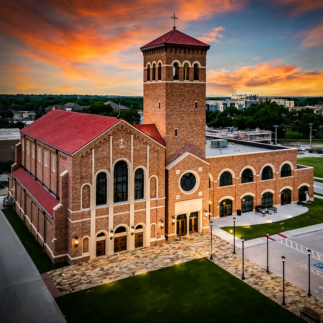 ManhattanBuild's tweet photo. The St. John Catholic Student Center - New Church & Student Center in Stillwater, OK, has won an ENR Texas & Louisiana 2023 Best Projects Award of Merit in the Cultural/Worship category! Congrats! #BuildingExcellence with #CooperProjectAdvisors, @stanthonye & our trade partners! https://t.co/7NMgCvqPRj