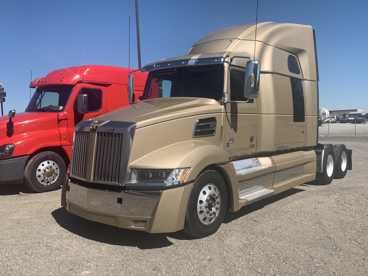 wstartrucks's tweet photo. 2020 Western Star 5700X
DD16 600hp , 18 speed
In stock In Heyburn Idaho https://t.co/clNkdA26KL