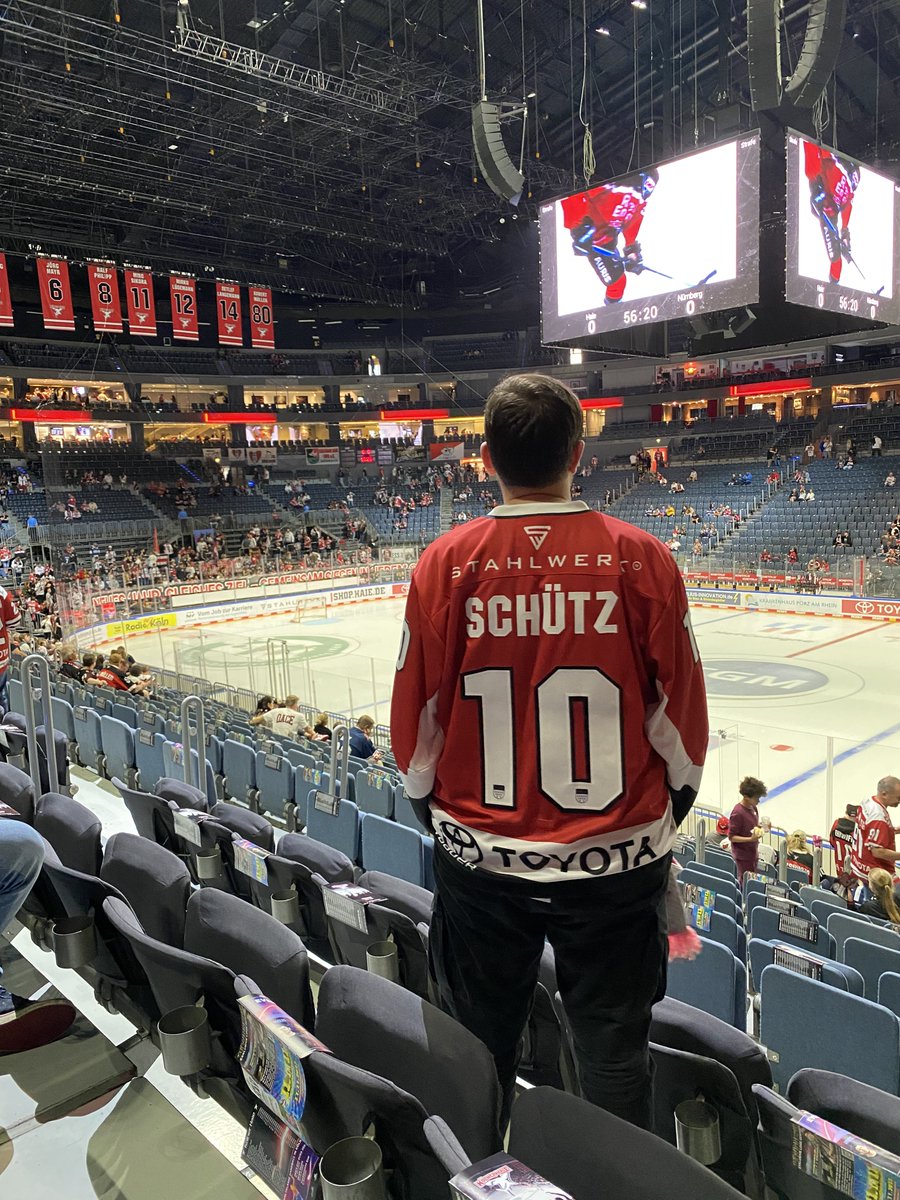 haieluca's tweet image. Es gibt da ein neues Bild. 👀
#JS10 #aufgehtsHaie