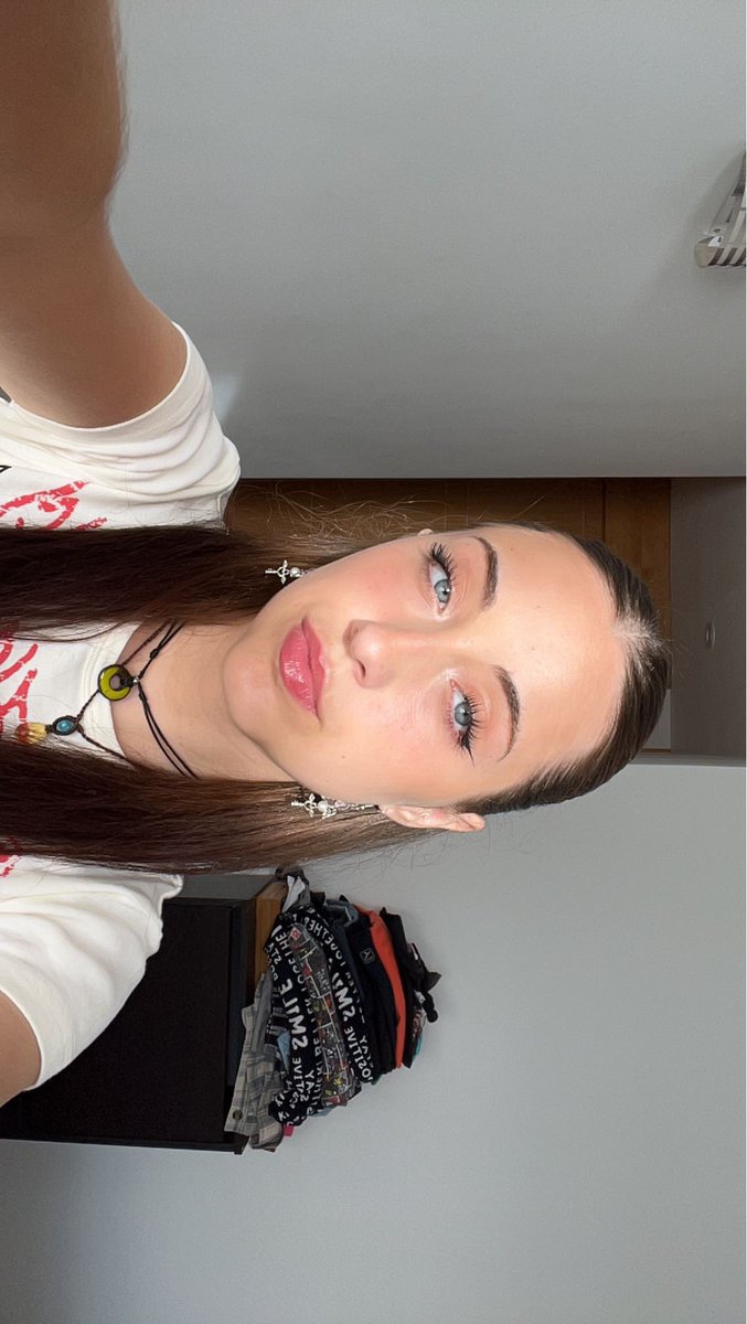 HOLA hola HOLA hola…