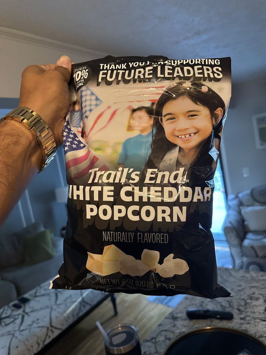 TGonzalez63's tweet photo. On Jesus Christ himself- I just spent $20 on a SINGLE BAG OF BOY SCOUT POPCORN. I had already walked up and committed there was 0 chance of backing out. #inflation https://t.co/fiYuuuLJHw