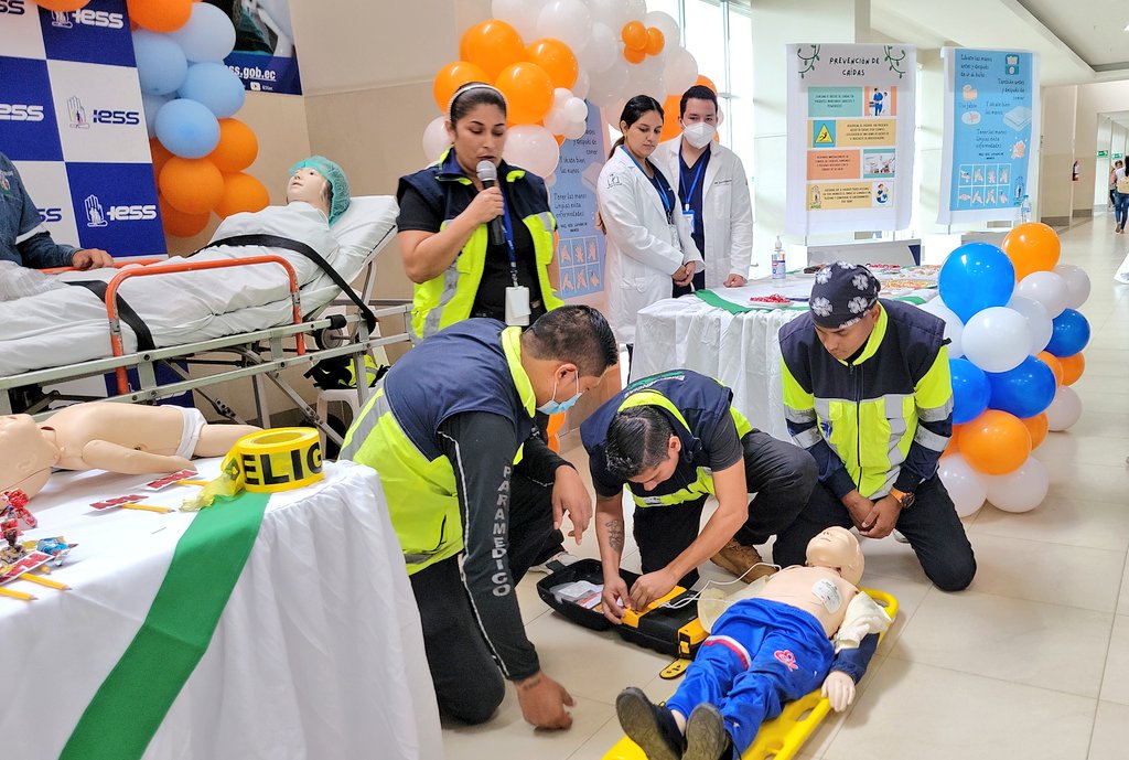 LosRiosIESS's tweet photo. #ServiciosIESS | El Hospital IESS Quevedo realizó la Feria de la Seguridad del Paciente. Durante 3 días se  abordó temas relacionados con la ejecución de protocolos de bioseguridad en la unidad médica que garantizan la integridad de los usuarios durante su estancia hospitalaria. https://t.co/ooizuTL0Ly