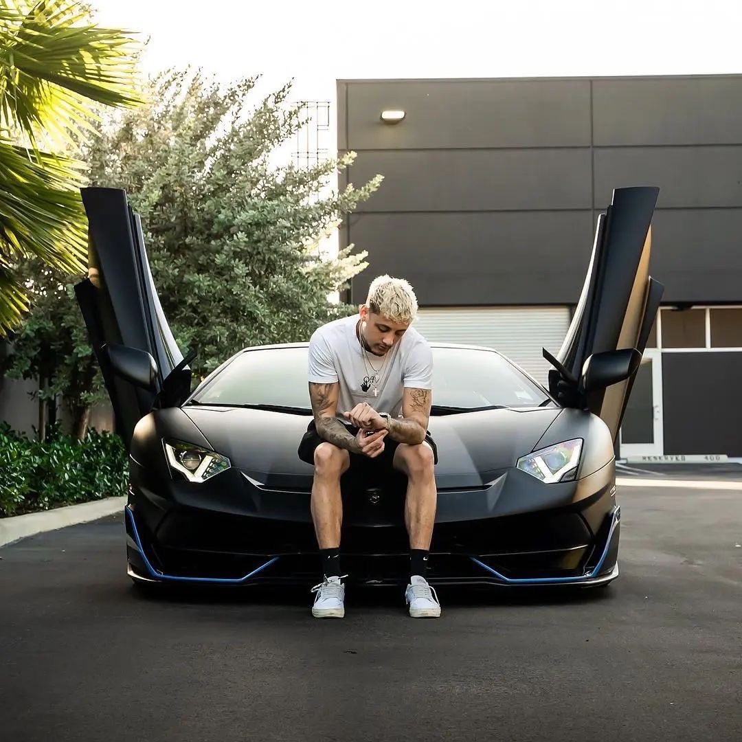 “From the driver’s seat of success in my millionaire Lamborghini, I’m steering the course of creativity on OnlyFans. Join the ride! 🚗💰🔞🎨 #MillionaireInvestor #DrivingCreativity”
