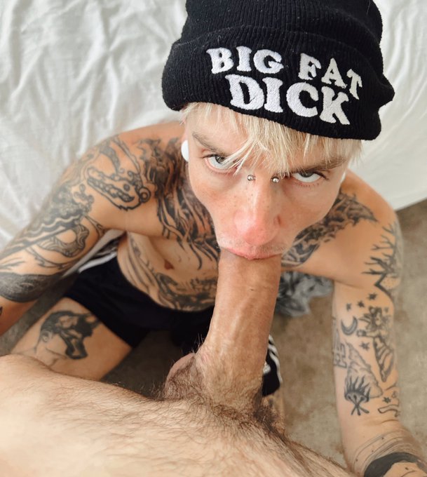 @EddiePatrickXXX ‘s dick is EVERYTHING ??? *need* a round 2 https://t.co/3b3Up9K6ek
