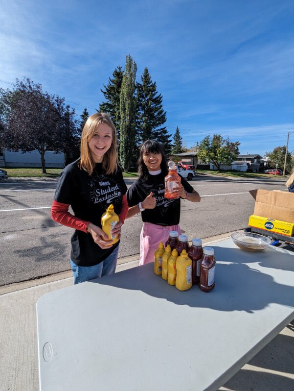 GMHSMustangs's tweet photo. The 44th Annual Terry Fox Run was a hit at GMHS with many activities to follow the walk. Donations are accepted until September 30. #RVSLearning https://t.co/uocICGGOUK