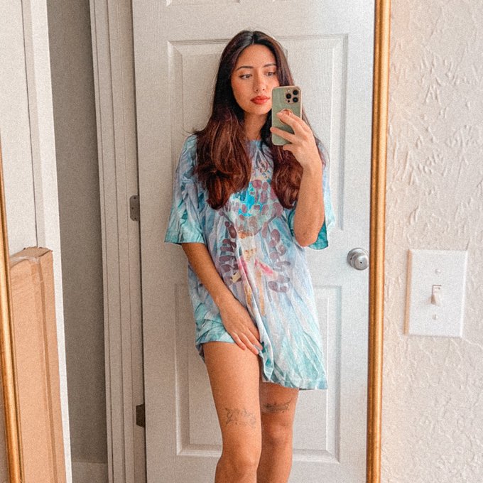 hi 💕 i have an onlyfans+video sale going until monday ☺️ https://t.co/k1fhGKKICC https://t.co/1gr4MG