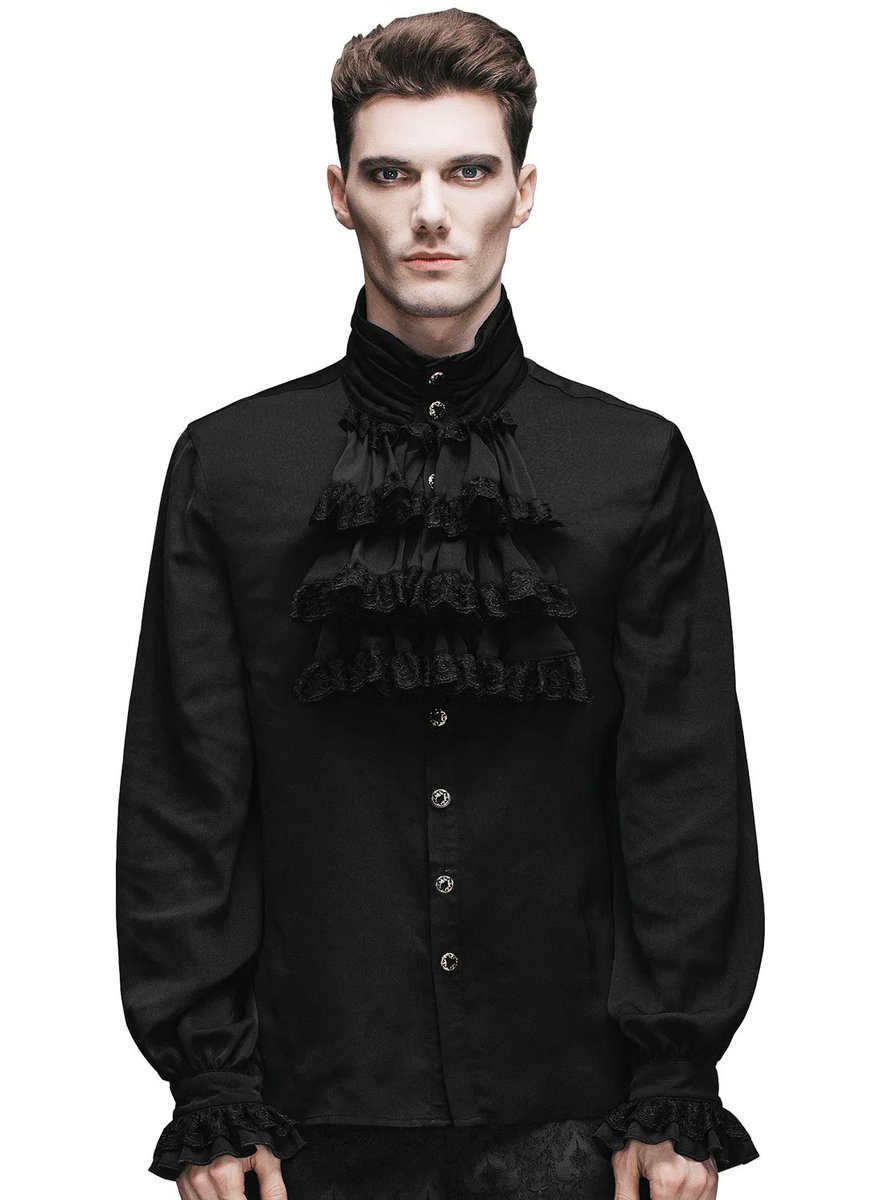 Hello. All my #alternativefashion friends. I know you can use #ruffleshirt with a #lolitafashion , they love #rufflelace , I like a lot, I have two ruffles shirt with ruffles  #cuffslace , I wear it my #victoriangoth , #vampiregoth outfits.