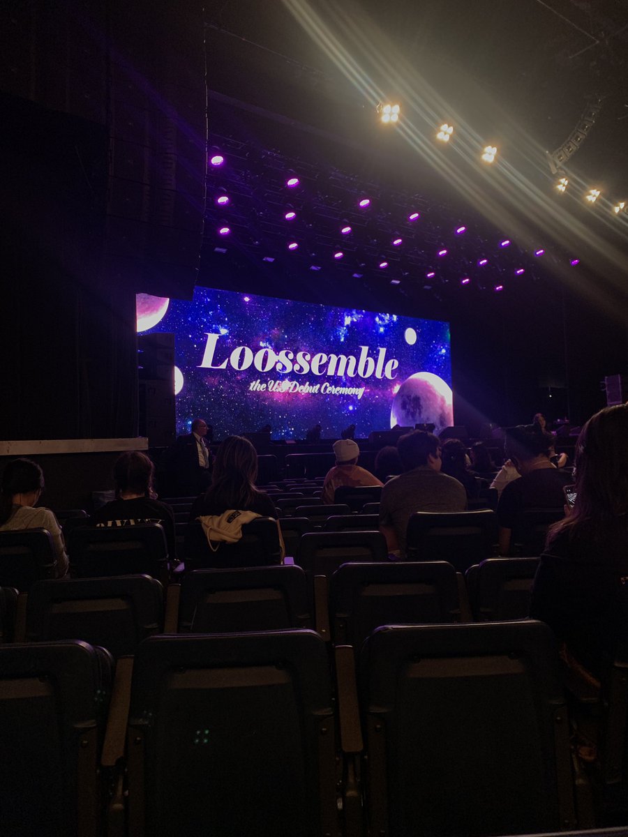 loona the repost tweet media