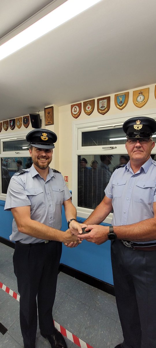 Wg Cdr Ross McElligott presented WO Clinton Marsh his 3rd bar for his CFM this evening, totalling 32yrs of Adult Volunteering #CadetForcesMedal @wmwaco  <a href="/WandWAirCadets/">Wales & West Region</a> <a href="/aircadets/">RAF Air Cadets</a> <a href="/RfcaWest/">West Midland RFCA</a> <a href="/RossGazette/">The Ross Gazette</a> <a href="/ROWNoticeboard/">Ross Noticeboard 💕</a> <a href="/rossonlinenews/">Ross-on-line</a> <a href="/RossNoticeboard/">ℝ𝕠𝕤𝕤 ℕ𝕠𝕥𝕚𝕔𝕖𝕓𝕠𝕒𝕣𝕕 💕</a>