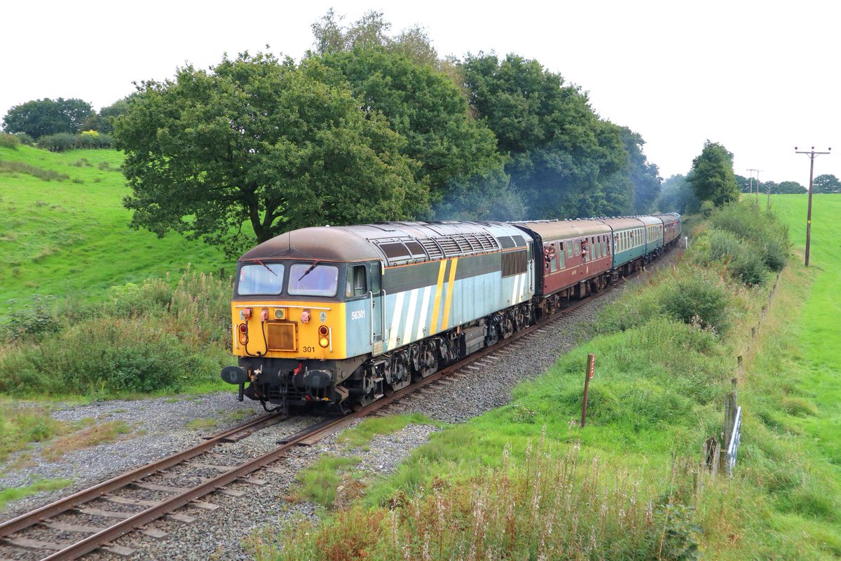 MarkD08302702's tweet photo. One from today, Grid #301 debuting on the East Lancs gala. https://t.co/ctmrkZmwO2