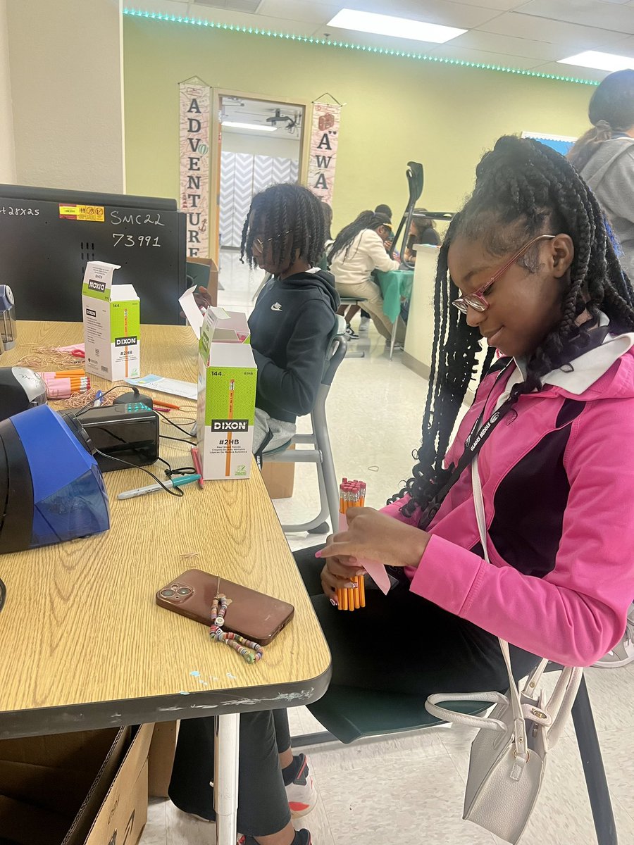 gms_pc's tweet photo. Once again, our PCs are hard at work! This week we supported guidance &amp; administration in delivering &amp; preparing pencils for FAST testing for the entire school! #KindnessMatters #CreateYourCulture #FutureLeaders #BeTheChange @Glades_MS https://t.co/ql7mZIiA5N