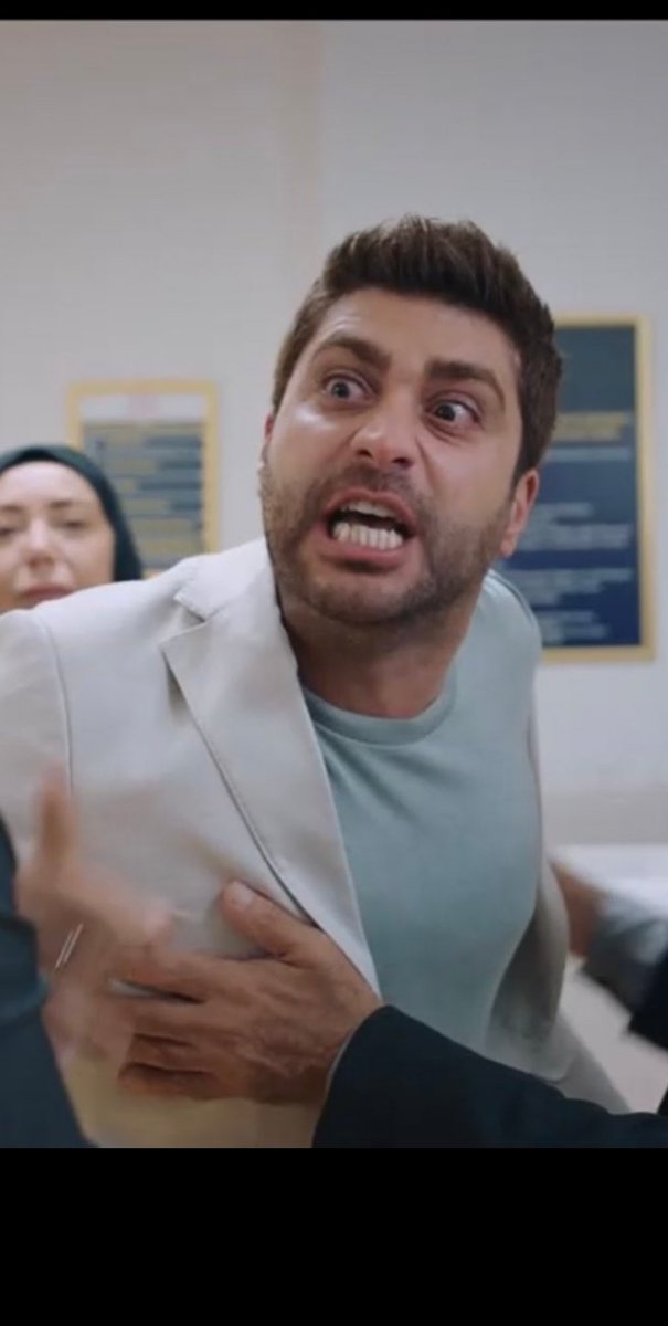 Você e maravilhoso que ator espetacular parabéns DoğukanGüngör por sua atuação 
#DoğukanGüngör DoğukanGüngör
FatihÜnal