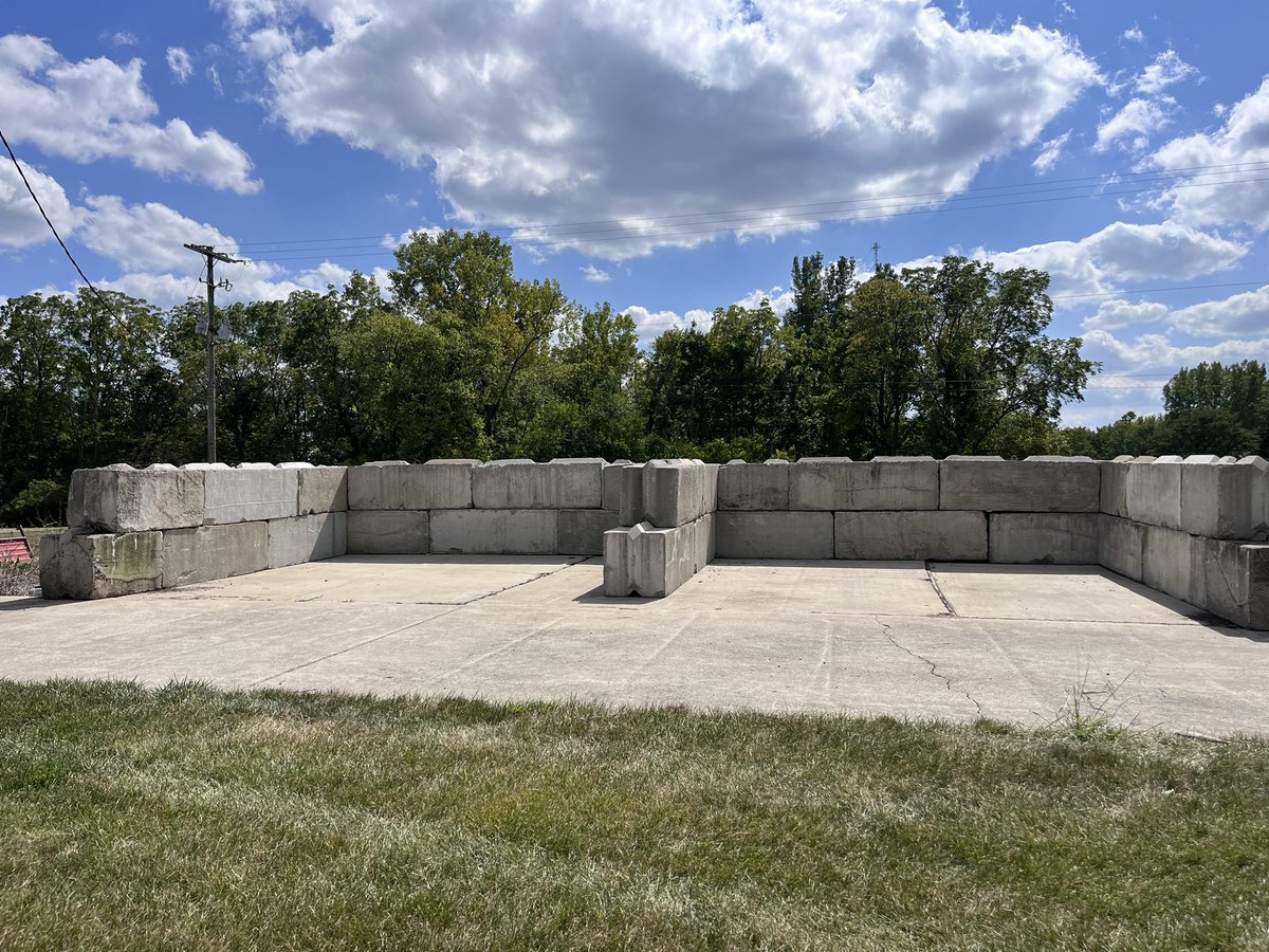 BrandonStith's tweet photo. Very busy week for the turf center. Starting a lot of exciting work for next years field season, renovating/re-purposing old plot space, and the installation of our sand/soil storage bays. 

This has been a long time coming and I’m thankful to be a part of it. #buckeyeturf https://t.co/46A30fW0nY