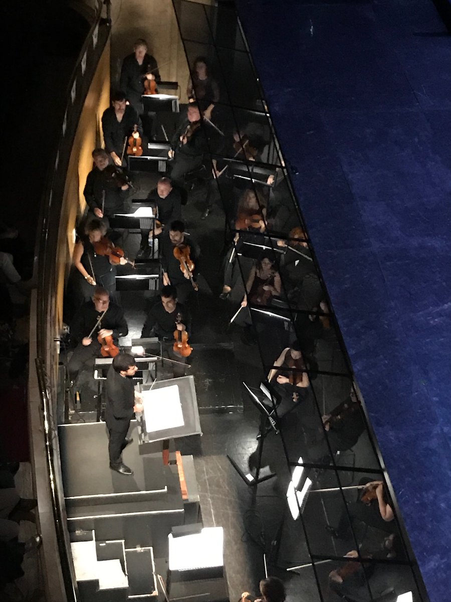 RamonSobrino1's tweet photo. Gran #ManonOVD en #ViernesdeÓpera @operaoviedo con @JuNoMo73 @alexnowakowski @fredericjost #CesarSanMartin @MoisesMarin @PabloLopezMusic @_ananebot_ #MariaHeres @serenamezzosop
Un placer ver desde arriba al maestro @nunoconductor dirigir a @OSPAcom @Intermezzocoros ¡Bravo! https://t.co/Uf4XH7FHbE