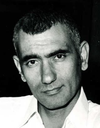 Çağları aşacak olan yiğitliğin bugün olduğu gibi yarınları da titretmeye devam edecek. Saygı ve sevgi ile Yılmaz Abi.