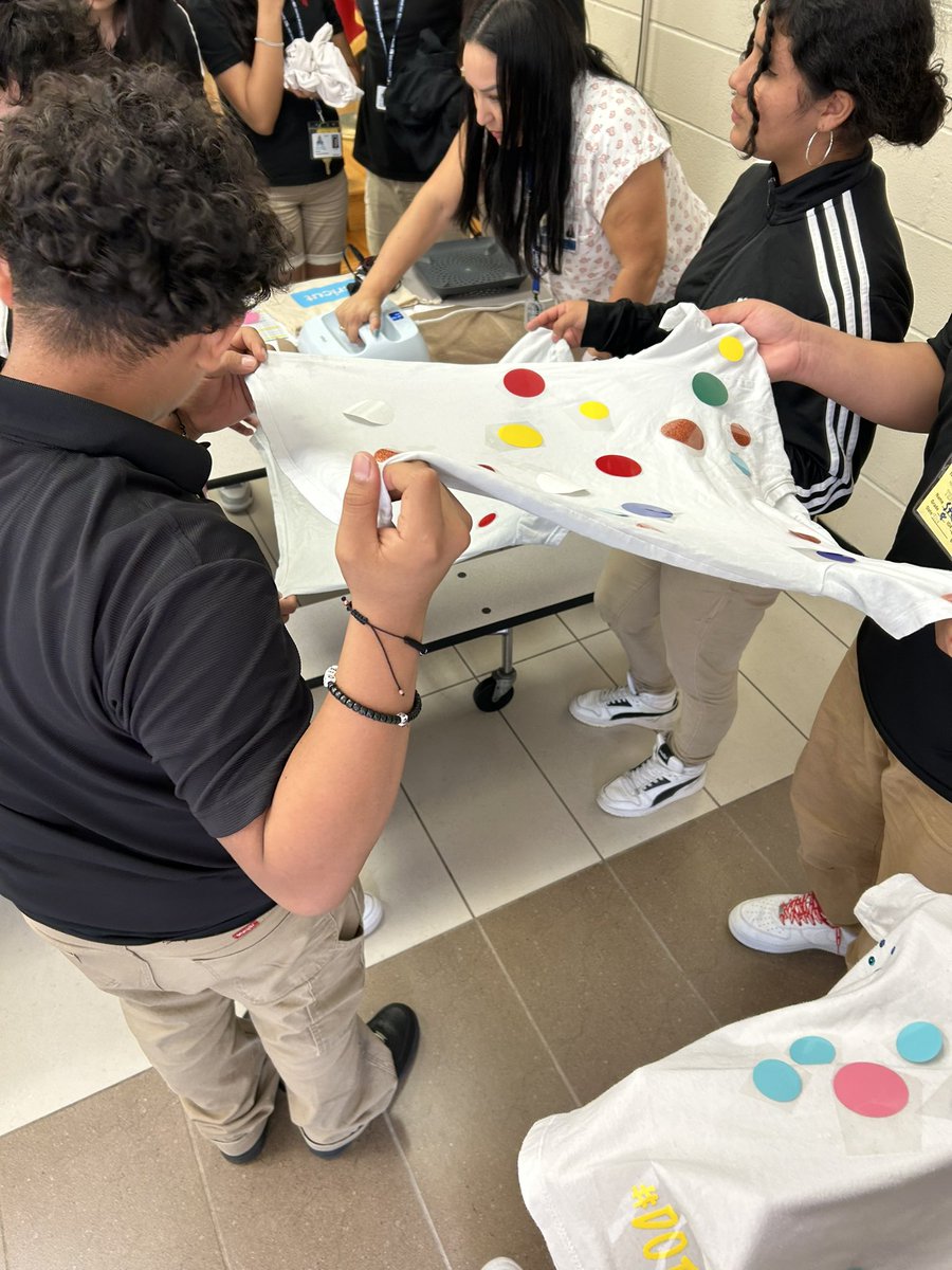 NorthbrookMS's tweet photo. Our first #InternationalDotDay was SUCH a success! On Thursday, we had about 40 Knights stay after school to create their own Dot shirts to wear today! Love the commUNITY we are building this year! https://t.co/owgUqxFbGF