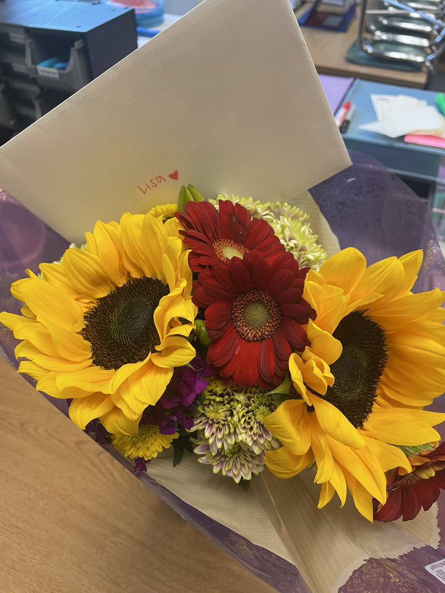 Happy [official] Instructional Assistant Appreciation Day to the best of the best! We are so thankful for Ms. Lisa each and every day!