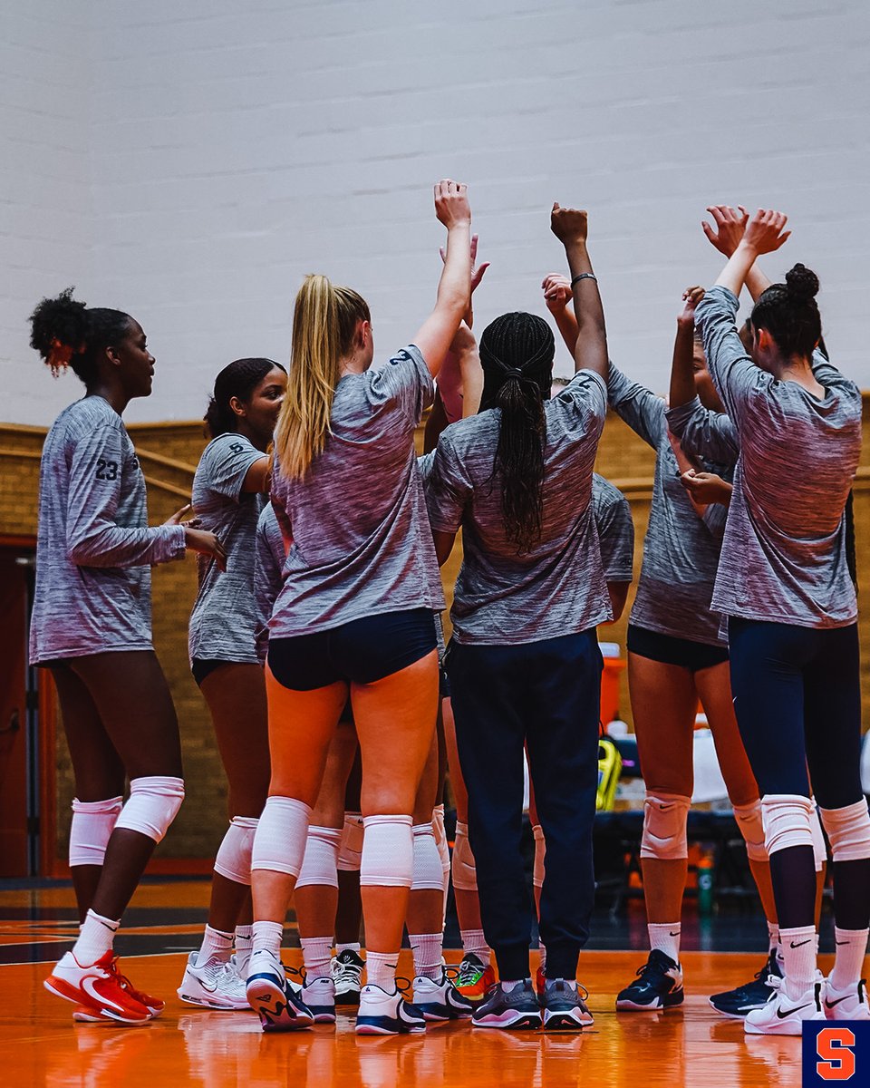 CuseVB's tweet image. Warmed up for the home opener!🍊🏐

📈 - bit.ly/3PCXHmE
💻 - es.pn/45UIq6e

#UniqueUnitedUnlimited x #UnleashthecUUUse x #cusevb