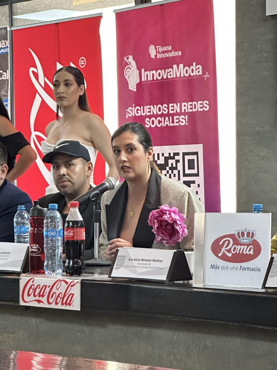 TiBinational's tweet photo. 🚨📢In highlights of the week @InnovaModa_Mx 👗🧵🪡 had their press conference at @DiscoverTijuana to announce their line up & tickets info for the upcoming Fashion Show at #Peninsula on 10/14👚👖🩱
#TijuanaInnovadora #Binational #InnovaModa #fashion https://t.co/nF3Vkv90yU