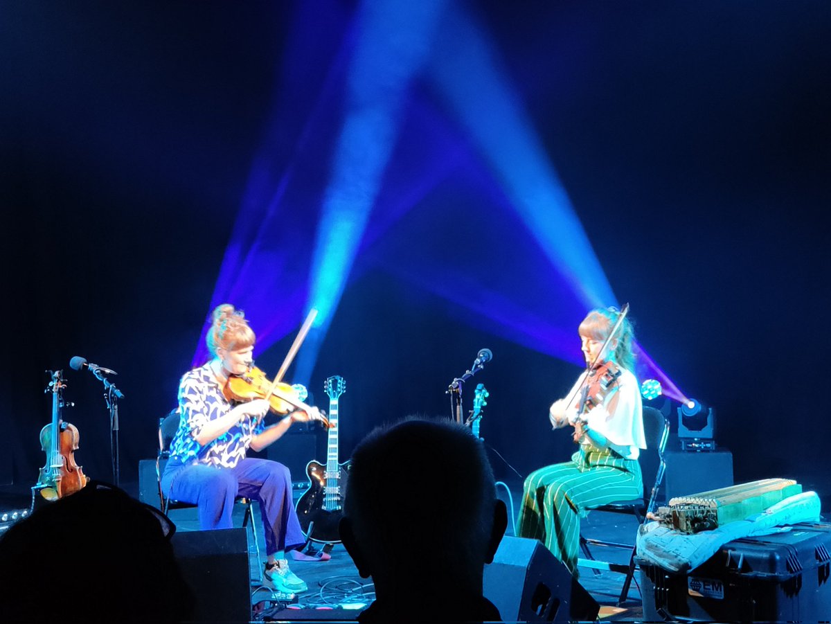 PressingO's tweet photo. Wonderful way to end a full day in the Lakes (from Keswick to Kendal via Tarn Hows and Hawkshead) in the company of the very talented @RheingansSis for their tour opener @BACKendal. Great songs and dance tunes from far and wide. Lovely to meet you both. Leamington don't miss out! https://t.co/NSFaUO31VC