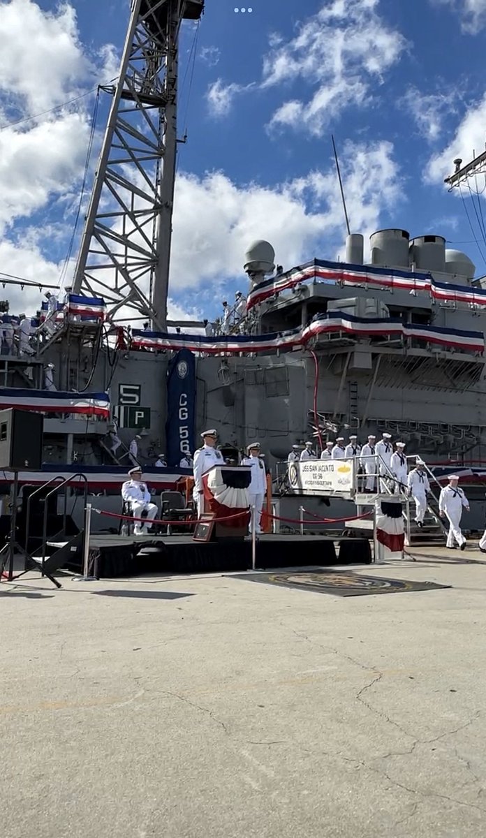 WarshipCam's tweet photo. USS San Jacinto (CG 56) Ticonderoga-class guided missile cruiser being decommissioned today in Norfolk, Virginia - September 15, 2023 #usssanjacinto #cg56

SRC: FB- USS San Jacinto https://t.co/scUOgOBTAy