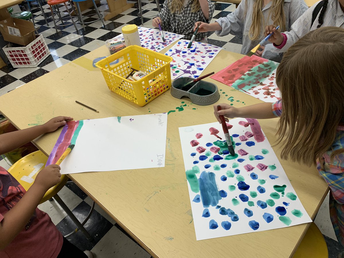 Last day of Arts in Education Week and our first graders were loving painting like Seurat for Dot Day (using our House Colors too 💚💙💜❤️) ! 
#SpottyUp
#FourHousesOneFamily
#fcps1ARTS
#VaartedNAIEW23