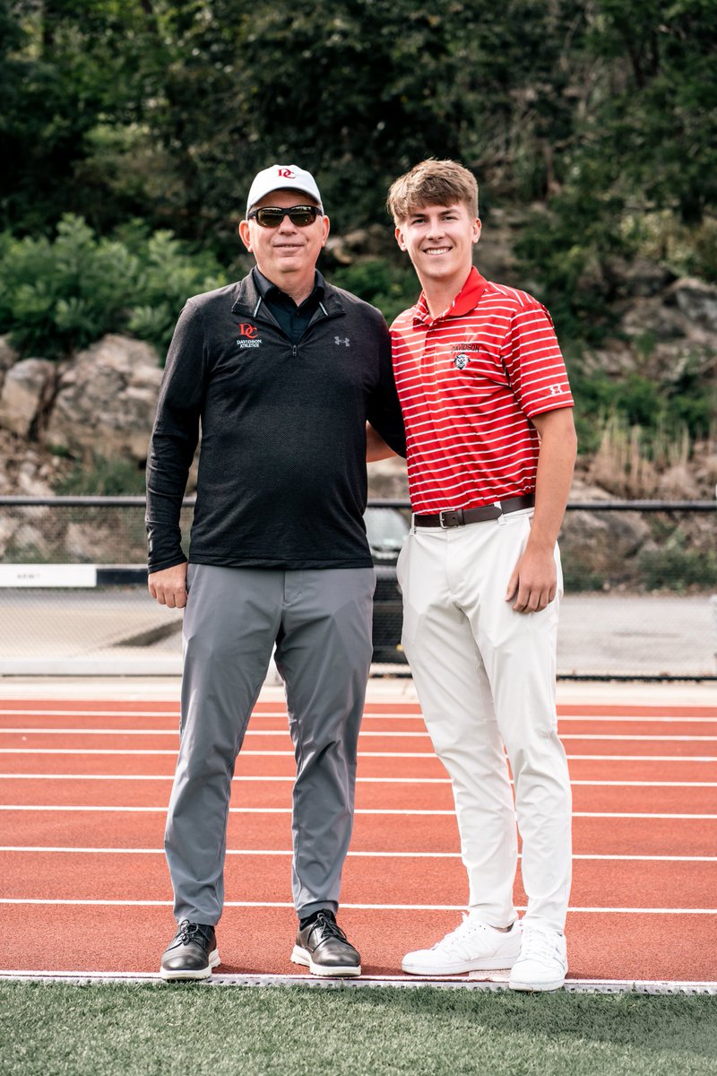 DavidsonFB's tweet photo. Huge shoutout to @DougAHicks and his son for making the trip to NY to support the 'Cats!

#WE https://t.co/uIZJTJRBG1