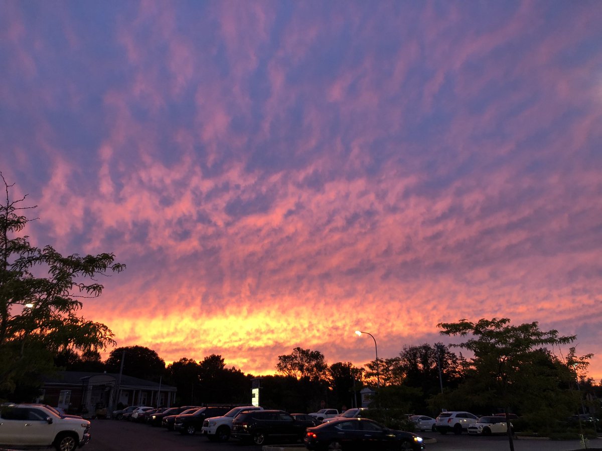 jkeirs's tweet photo. Clouds, y’all (in the spirit of @JoelRGarza) https://t.co/uO60G8hyuI