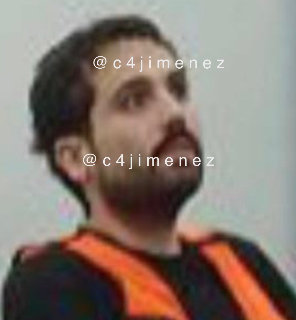 NotiExpres23's tweet photo. #NACIONAL 🚨😱 SACAN A OVIDIO GUZMÁN DEL ALTIPLANO 

Un grupo de elementos de @Interpol sacó hoy, al hijo del Chapo Guzmán del penal federal, Ovidio Guzmán.

Se lo llevaron en helicóptero.
La @FGRMexico tenia una orden d aprehensión con fines de extradición en su contra. https://t.co/GogRsLbVQG