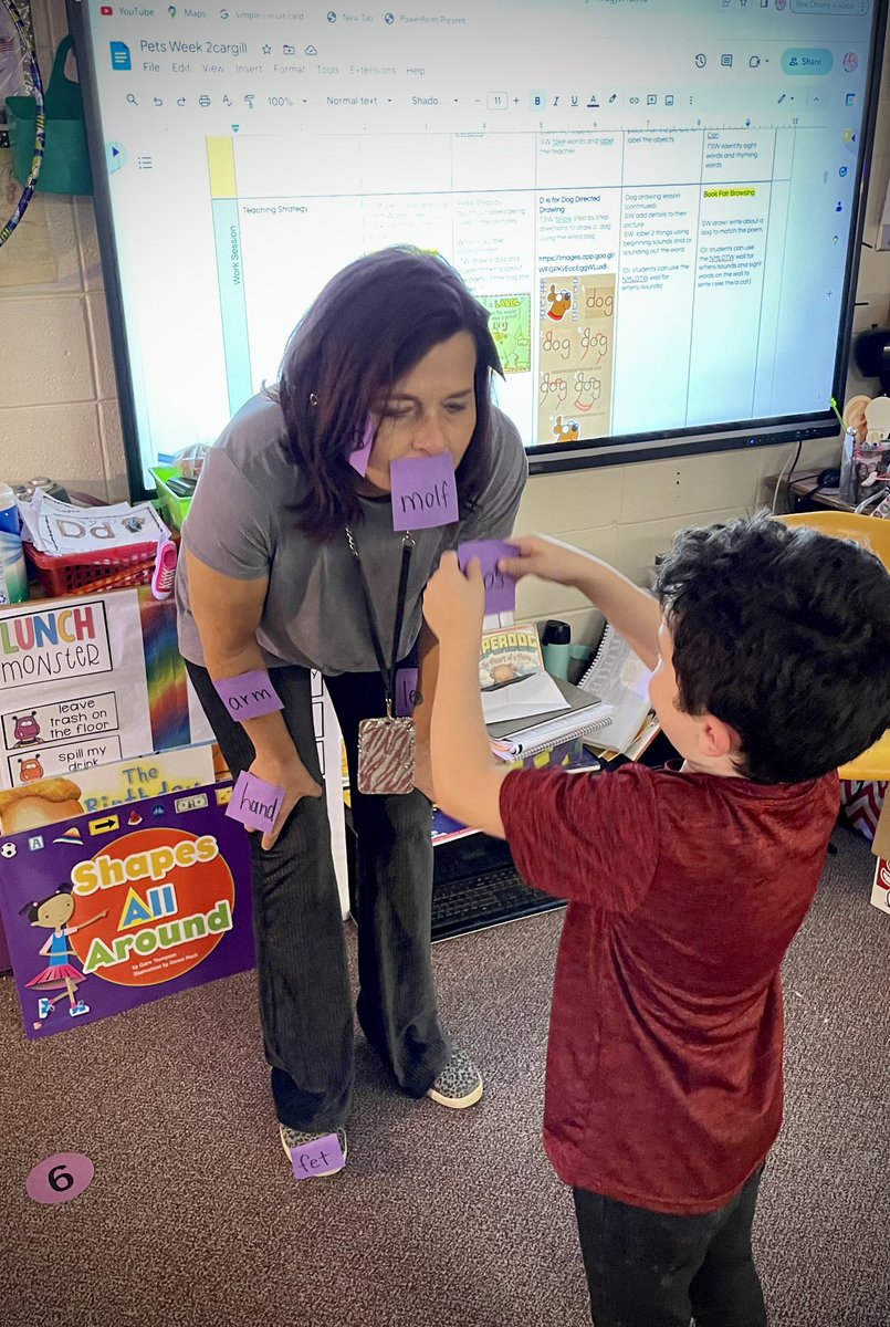 MsCargillHES's tweet photo. “Label the teacher” is always a favorite writing time activity- for teacher AND students! 😊 https://t.co/BPmnUS1SrP