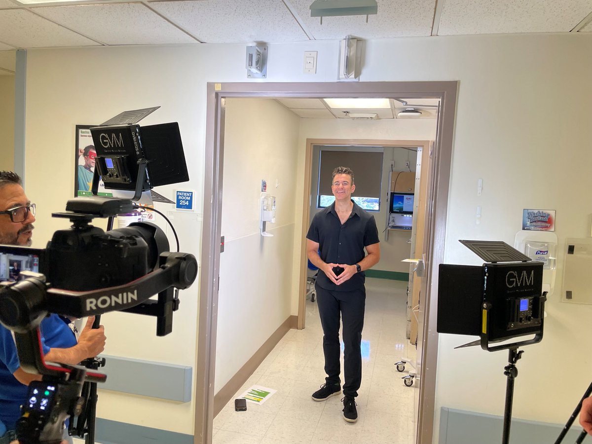 Lights, camera, ACTION! Evening of Hope Gala Emcee @jeffcivillico is at @UMCSN Children's Hospital filming a special video for the elegant event! And, of course, the @winwincharity Founder and Chairman couldn’t leave without putting on a little show for some of the patients!