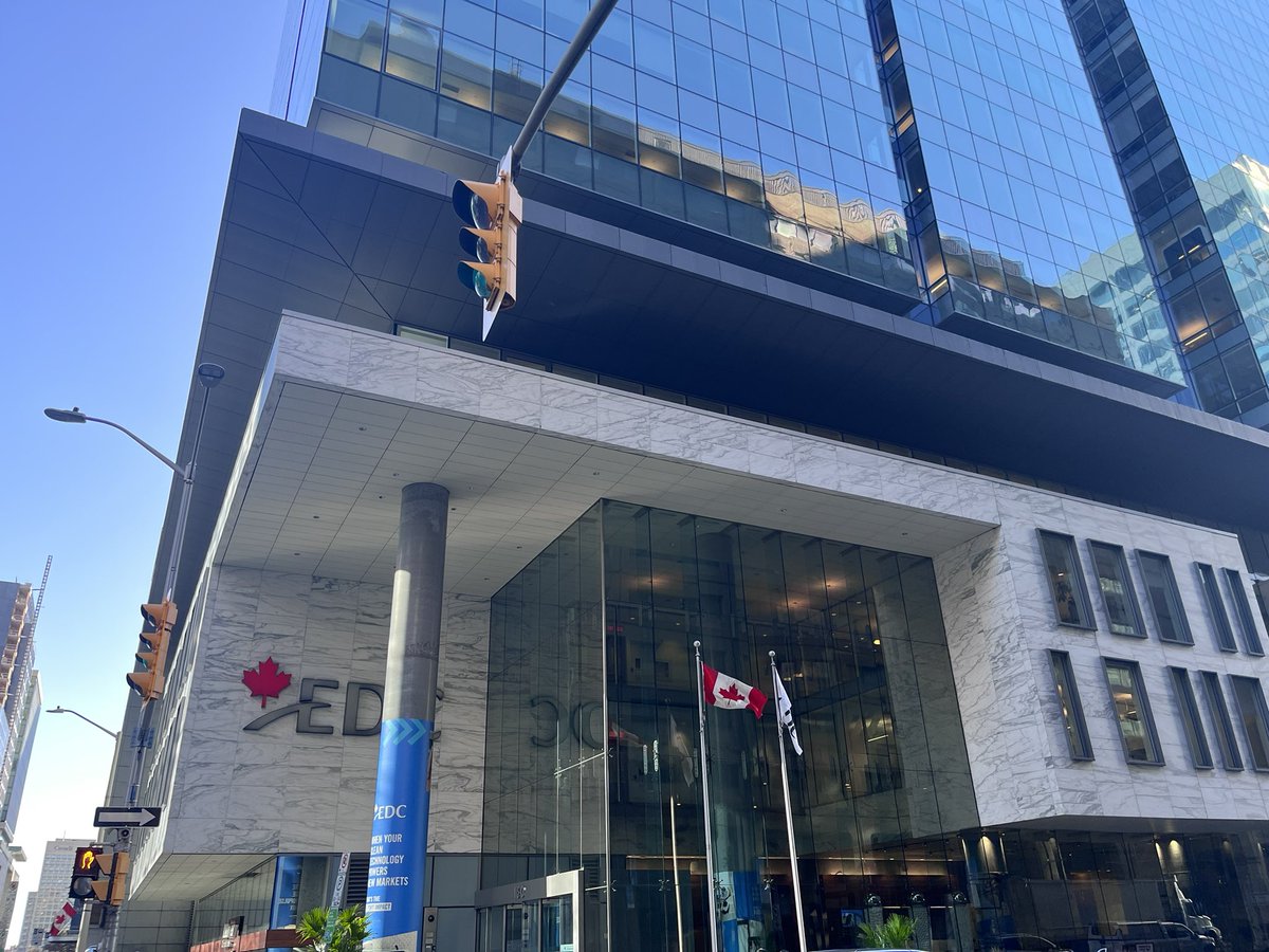 JorgeRave_EDC's tweet image. Back to #MexicoCity after a busy and  productive #planningweek in #Ottawa. It’s always so good to be back at #150Slater and be reminded that the most important asset @ExportDevCanada has to help 🇨🇦companies succeed internationally is its people! #EDC2030
