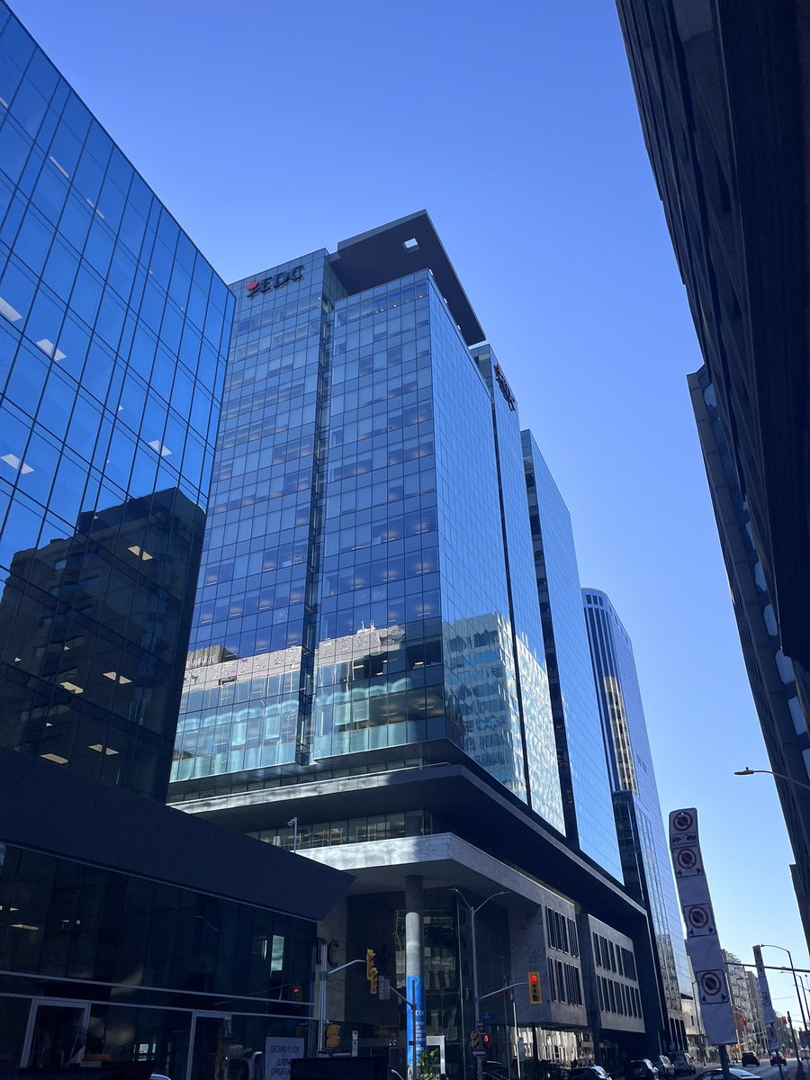 JorgeRave_EDC's tweet image. Back to #MexicoCity after a busy and  productive #planningweek in #Ottawa. It’s always so good to be back at #150Slater and be reminded that the most important asset @ExportDevCanada has to help 🇨🇦companies succeed internationally is its people! #EDC2030