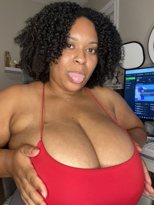 Going live now   https://t.co/Dkq0TJN2ge https://t.co/appZJpOoB5<a href="/tag/newprofilepic"class="tags"><span>#newprofilepic</span></a>