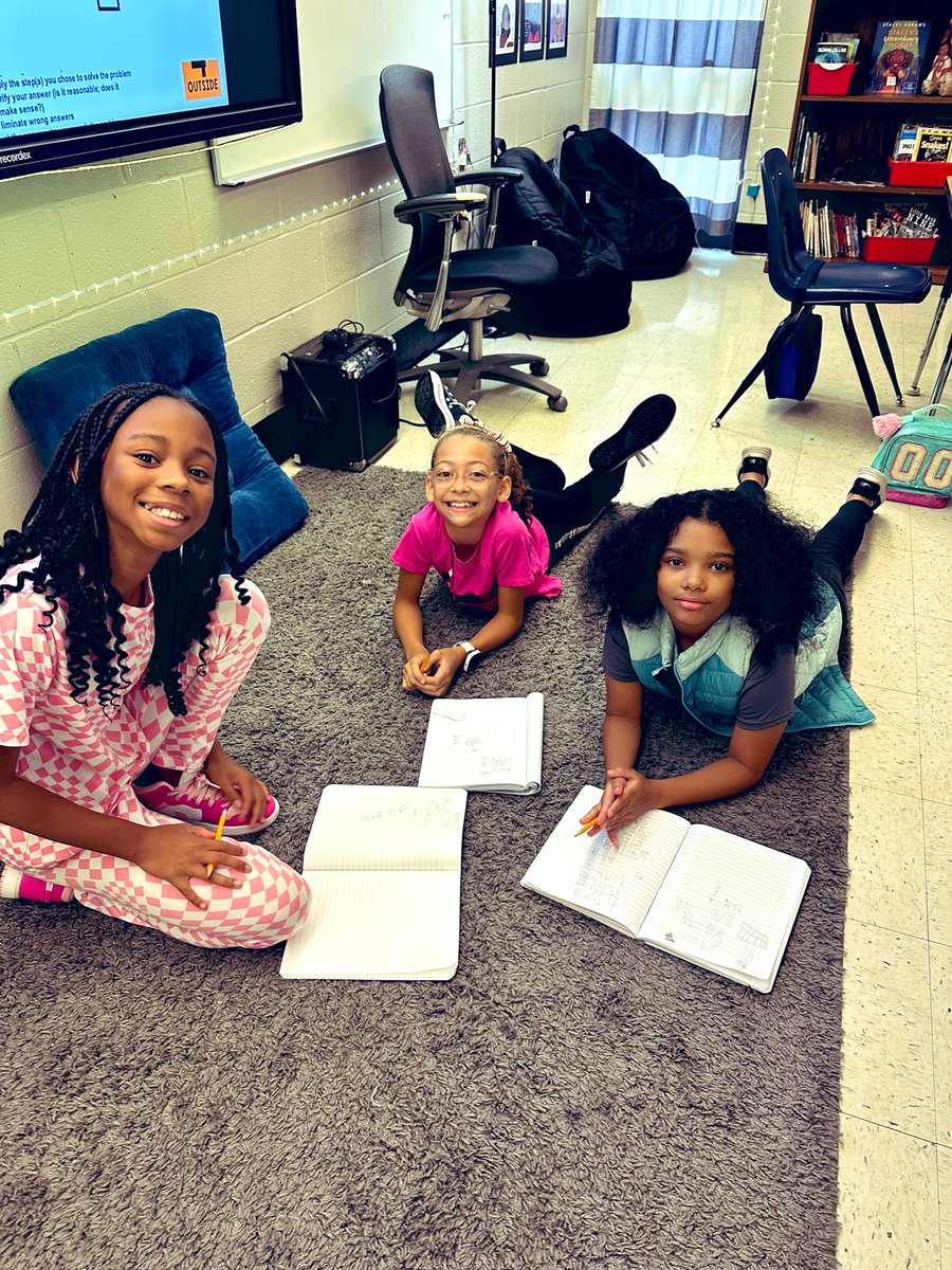 J68Janis's tweet photo. Open Middle Math Challenge! It’s Friday! #growyourbrain 
@NESBraves @chrisleycreator https://t.co/Seq1MKUc4s
