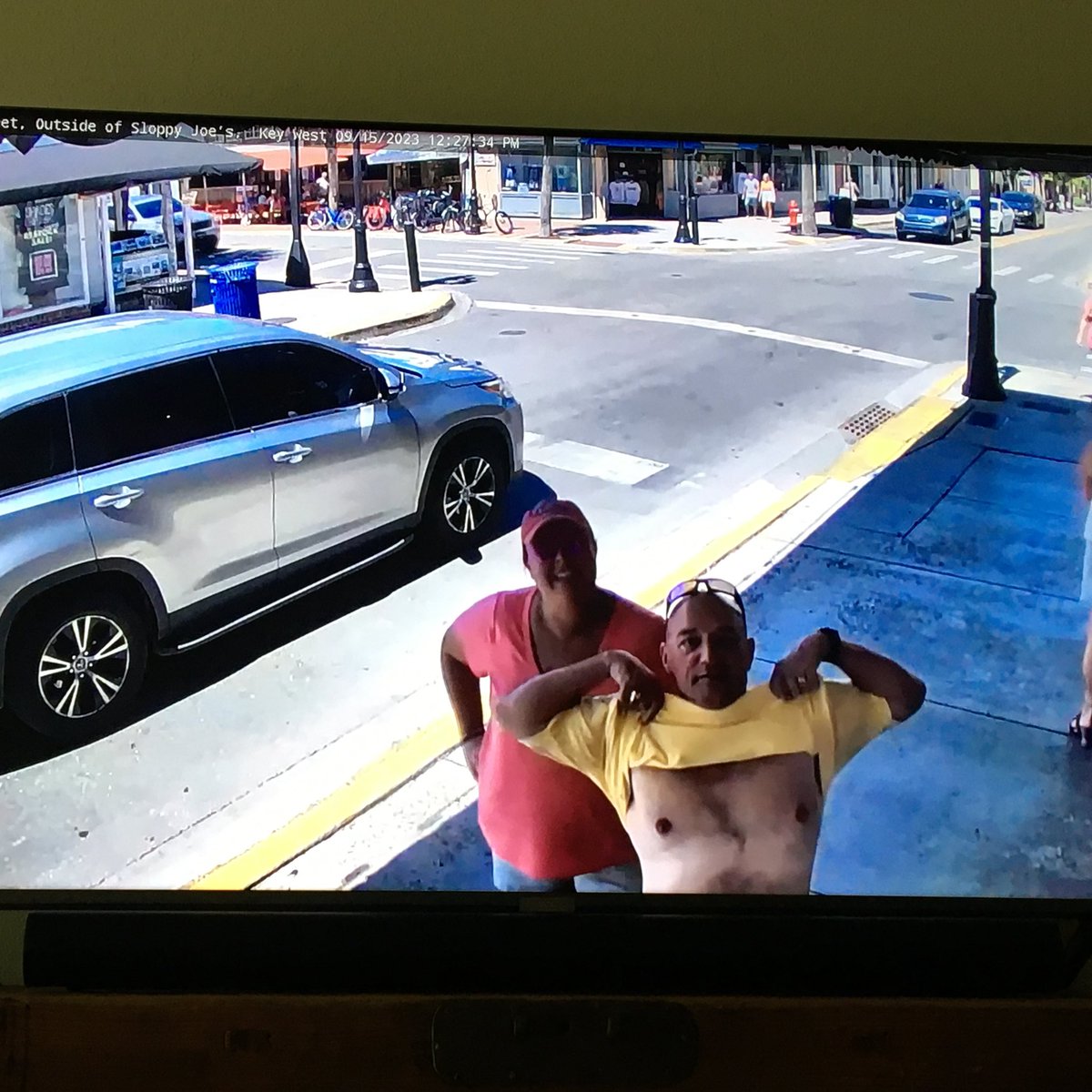 MyersKurt's tweet photo. At Sloppy Joe’s in Key West https://t.co/eZtoEtoOeA