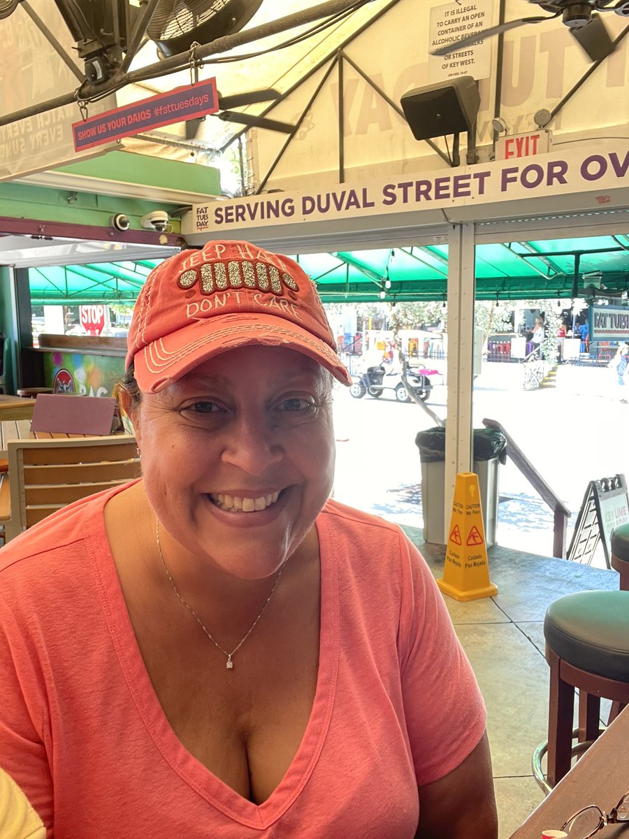MyersKurt's tweet photo. Fat Tuesday in Key West https://t.co/JqDkWuFO3m
