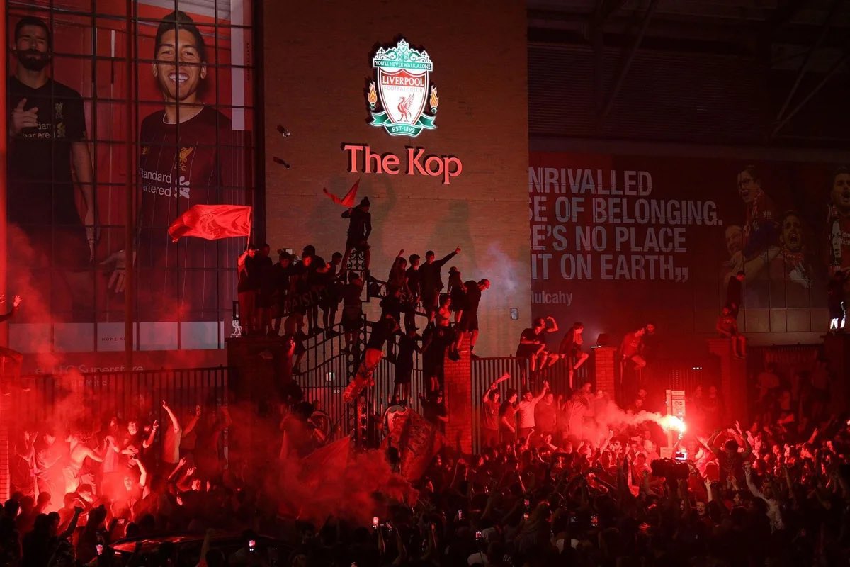 james79rigby's tweet image. No Liverpool fan can skip this amazing picture without a Like and RT @LFC
