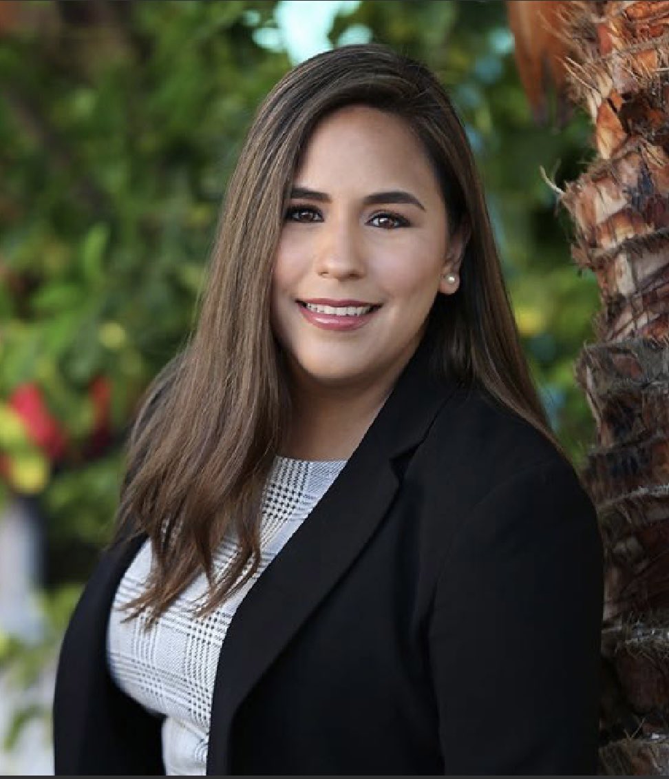 American Society of Hispanic Economists (@ashe_assa) on Twitter photo We celebrate Hispanic Heritage Month by featuring a Hispanic economist every day. Meet @Karlapce, Visiting Assistant Prof. <a href="/EconPomona/">Pomona College Economics</a> 📚🌟 Her research focuses on immigration and gender differences in wealth accumulation. Let more about her research at karlapcordova.com. We celebrate Hispanic Heritage Month by featuring a Hispanic economist every day. Meet @Karlapce, Visiting Assistant Prof. <a href="/EconPomona/">Pomona College Economics</a> 📚🌟 Her research focuses on immigration and gender differences in wealth accumulation. Let more about her research at karlapcordova.com.