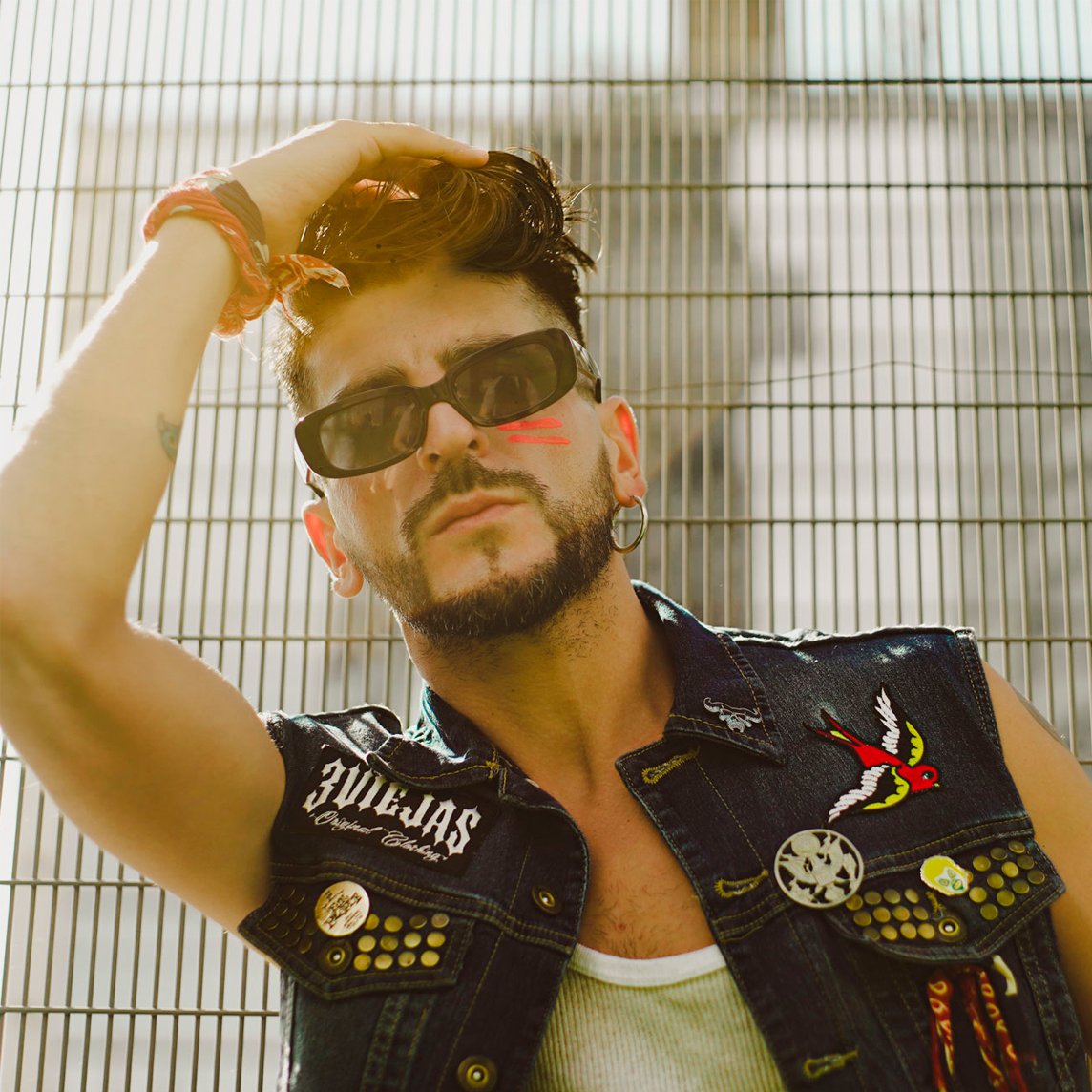 Romance en Rio es el proyecto más reciente de Cristian Benitez Kauffmann, cantautor Argento que actualmente radica en la Ciudad de México y está de estreno con el lanzamiento de "Tu Ayuda".

Aquí todos los detalles 👇
followcontrol.com/2023/09/romanc…

#romanceenrio