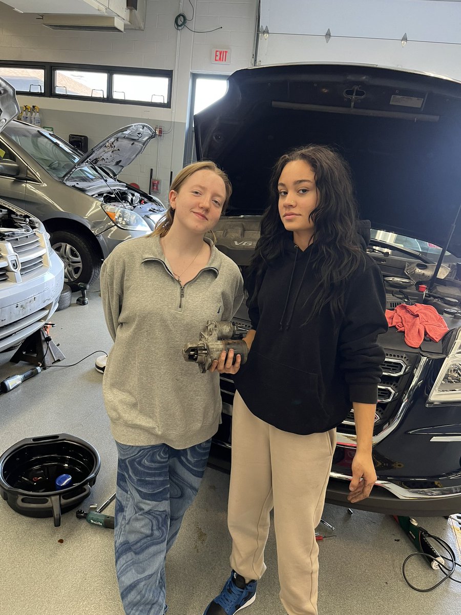 These #leydenpride Auto Service ladies just replaced one of the toughest starters out there.  They asked for something difficult next time..