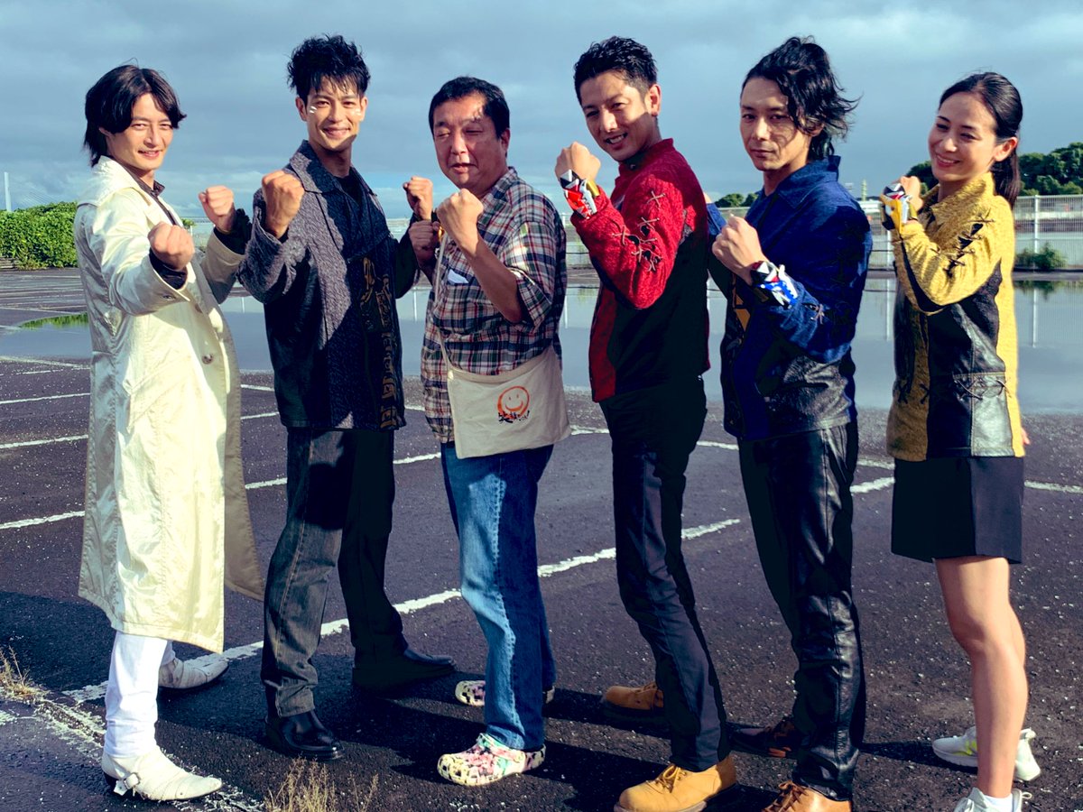 abaranger_20's tweet photo. #アバレ20th 絶賛上映中です❗️
是非是非、劇場にお越しください。
#アバレンジャー https://t.co/LgVDCK8EIA