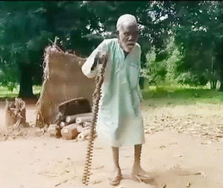 yemanidynasty's tweet photo. @GWR I heard this guy right here is the oldest living human on earth. He is from Cameroon and his name is Hamidou Gouroudja. He was born in 1888.. Please  do the needful https://t.co/7X75DRg5xd