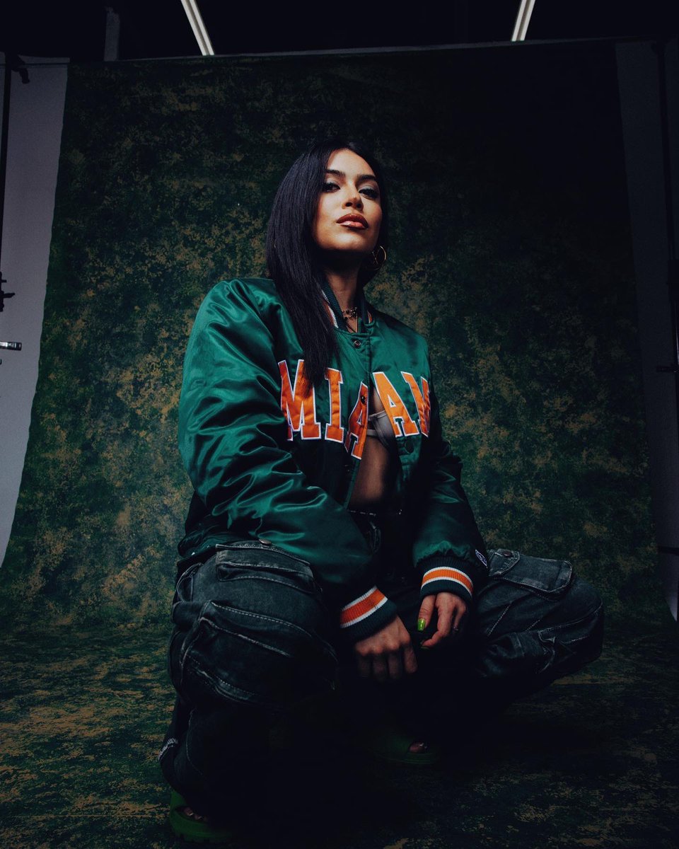 SUPREME RADIO EP 142 - AZARELLE by AZARELLE on #SoundCloud 
on.soundcloud.com/PyFgAAXoNqMcEG…